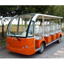 Voiture de tourisme électrique solaire